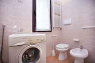 In-room Bathroom SVS - Residence Straulas