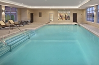 Swimming Pool Hyatt Place Warwick / Providence Airport