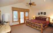 Kamar Tidur 5 Moose Meadow Retreat Private Home with Hot Tub