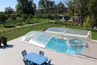 Swimming Pool Chambres d'hotes Gite du Puy de l'Étang