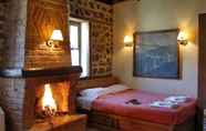 Bilik Tidur 6 Agios Germanos Traditional Hotel