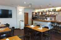 Bar, Cafe and Lounge Villa Merry Spa & Wellness