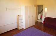 Kamar Tidur 7 Youshe Youth Apartment