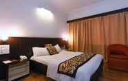 Bedroom 6 Tristar Hotels