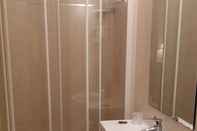 In-room Bathroom Hotel Cavour Asti