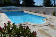 Swimming Pool Le Clos Fleuri