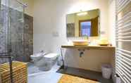 In-room Bathroom 5 B&B il Portico