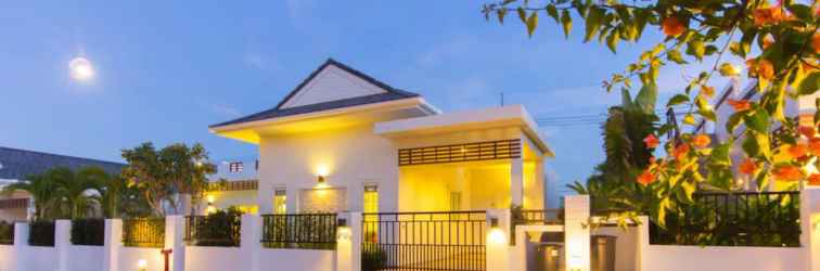 Exterior Luxury House in Hua Hin