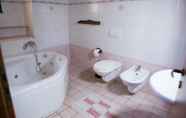 In-room Bathroom 7 Agriturismo Cascina Concetta