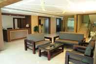 Lobby Hotel South Regency