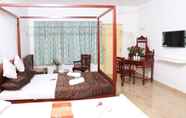 Kamar Tidur 5 Meya Beach Walk Hotel