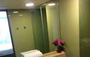 In-room Bathroom 5 Vortex Luxury Suite At KLCC