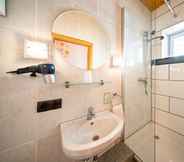In-room Bathroom 3 Hotel Moselsteig