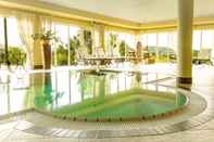 Swimming Pool Hotel Kastenholz