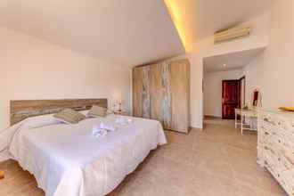 Bedroom 4 Villa La Font Canaves