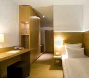 Bedroom 3 Hotel Thalmair