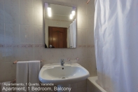 In-room Bathroom Akisol Quarteira Relax III