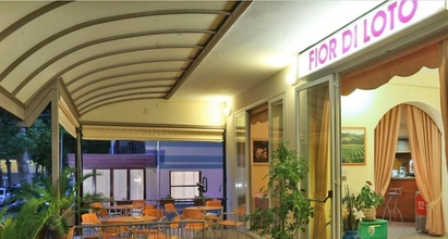 ภายนอกอาคาร 4 Hotel Fior di Loto