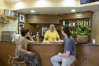 บาร์ คาเฟ่ และเลานจ์ Hotel Fior di Loto