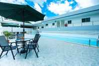 Swimming Pool Aman Hills Hotel