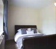 Bedroom 2 The George Carvery & Hotel