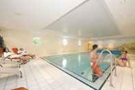 Swimming Pool Hotel Zum Baeren