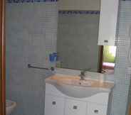 In-room Bathroom 7 La Collina