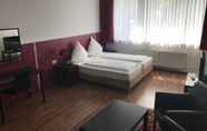 Kamar Tidur 2 Garni Hotel Lore