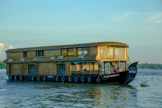 Exterior 4 Tharangini Houseboats