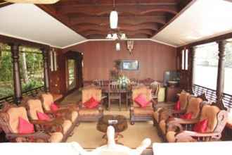Lobby 4 GuestHouser 3 BHK Houseboat 9f4e