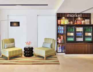 Lobby 2 Fairfield by Marriott Chennai OMR