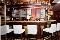 Bar, Cafe and Lounge Hotel Restaurant Am Bodden