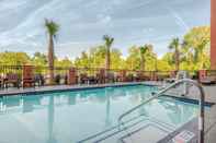 Swimming Pool Cambria Hotel Mount Pleasant – Charleston