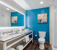 In-room Bathroom 2 Cambria Hotel Mount Pleasant – Charleston