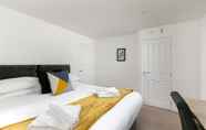 Bedroom 7 Hertford Serviced Apartments by Paymán Club