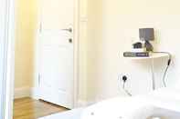 In-room Bathroom Heathrow Ensuites Rooms