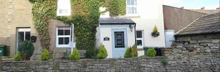 Exterior Seaton Cottage