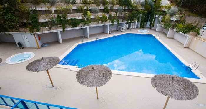 Swimming Pool Alicante Hills 2 Bedroom Apartment with terrace