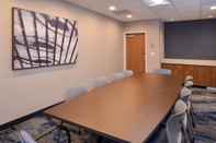 Functional Hall Fairfield Inn & Suites by Marriott Columbus Grove City