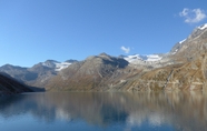 Nearby View and Attractions 5 Ferienhaus Piccolo, Saas-Grund