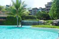 สระว่ายน้ำ Seaview Apartment at Casavela Samui