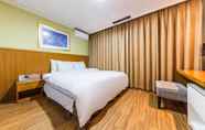 Bilik Tidur 6 Victoria Hotel Seoul