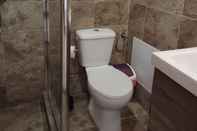 In-room Bathroom Vila Adry's