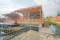 Ruang Umum GuestHouser 3 BHK Houseboat d520