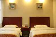 Bedroom GreenTree Inn Linyi Feixian Jianshe Road Express Hotel