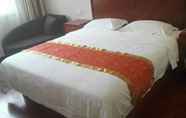 Bedroom 7 GreenTree Inn Linyi Feixian Jianshe Road Express Hotel