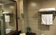 Toilet Kamar 4 GreenTree Alliance Nanping Yanping District Xinjian Road Hotel