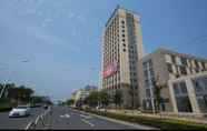 Exterior 2 GreenTree Inn GuangDe County ZhongYang LeCheng Hotel