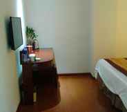 Bedroom 4 GreenTree Inn LiuAn HuoQiu County JianXing Road Express Hotel