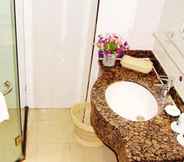 Toilet Kamar 5 GreenTree Inn ZhangJiaKou Qiaoxi District WuYi East Street JianXing Express Hotel